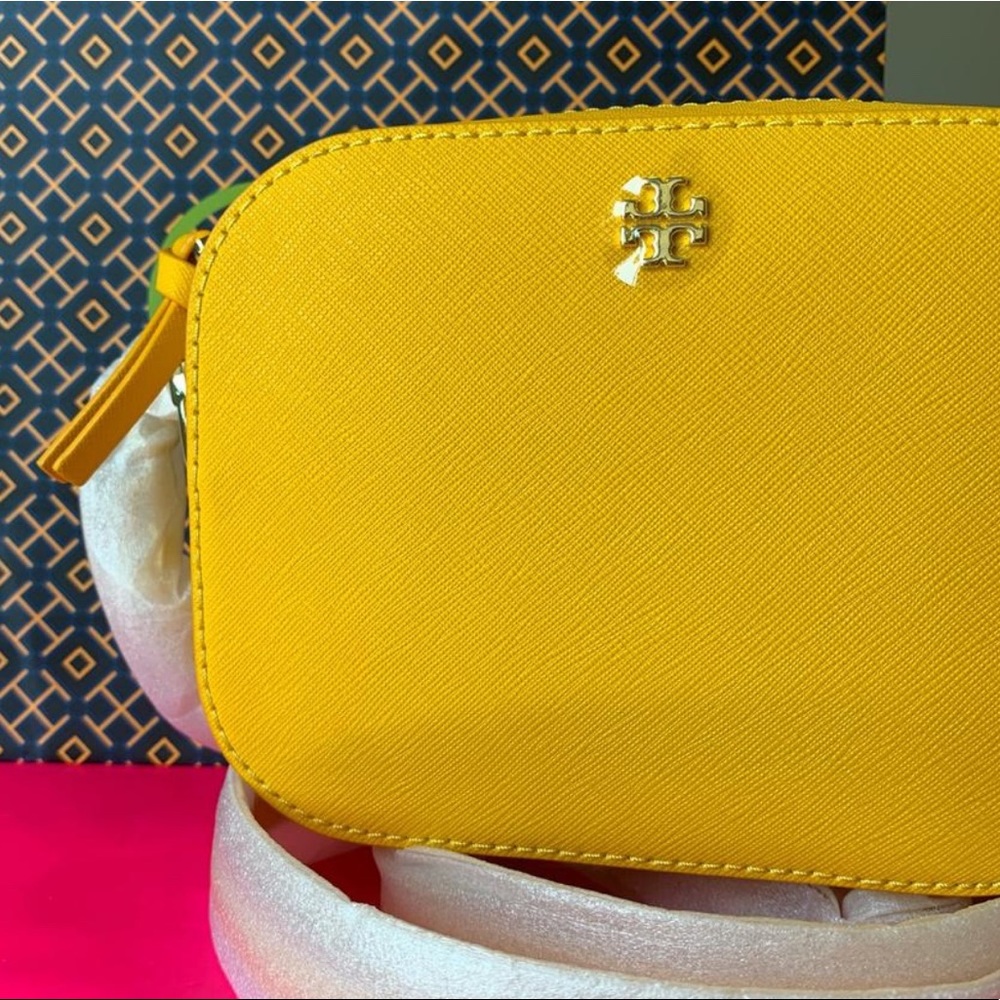 Tory Burch Emerson Round Yellow Leather Crossbody - Picture 8 of 8